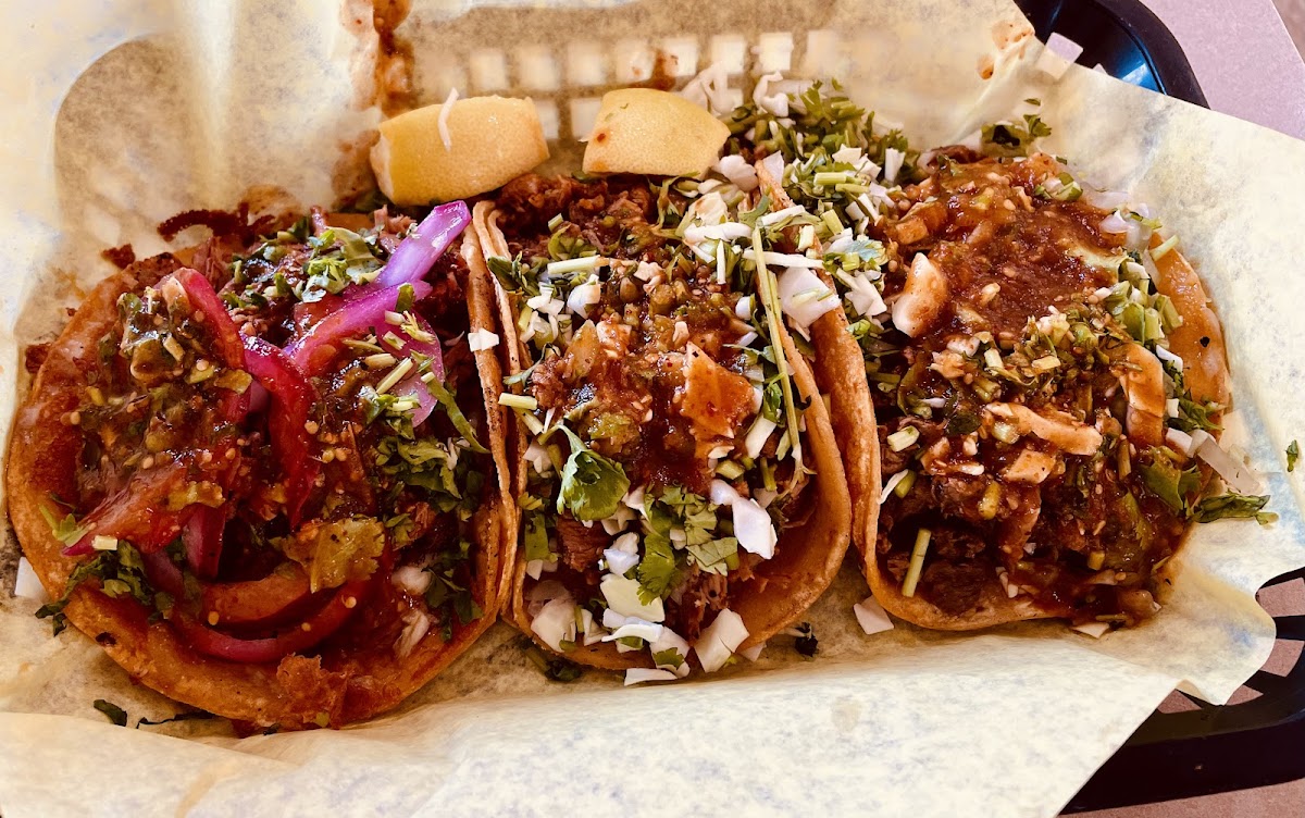 Tacos Y Tortas Chalio’s Visalia - Photo 2