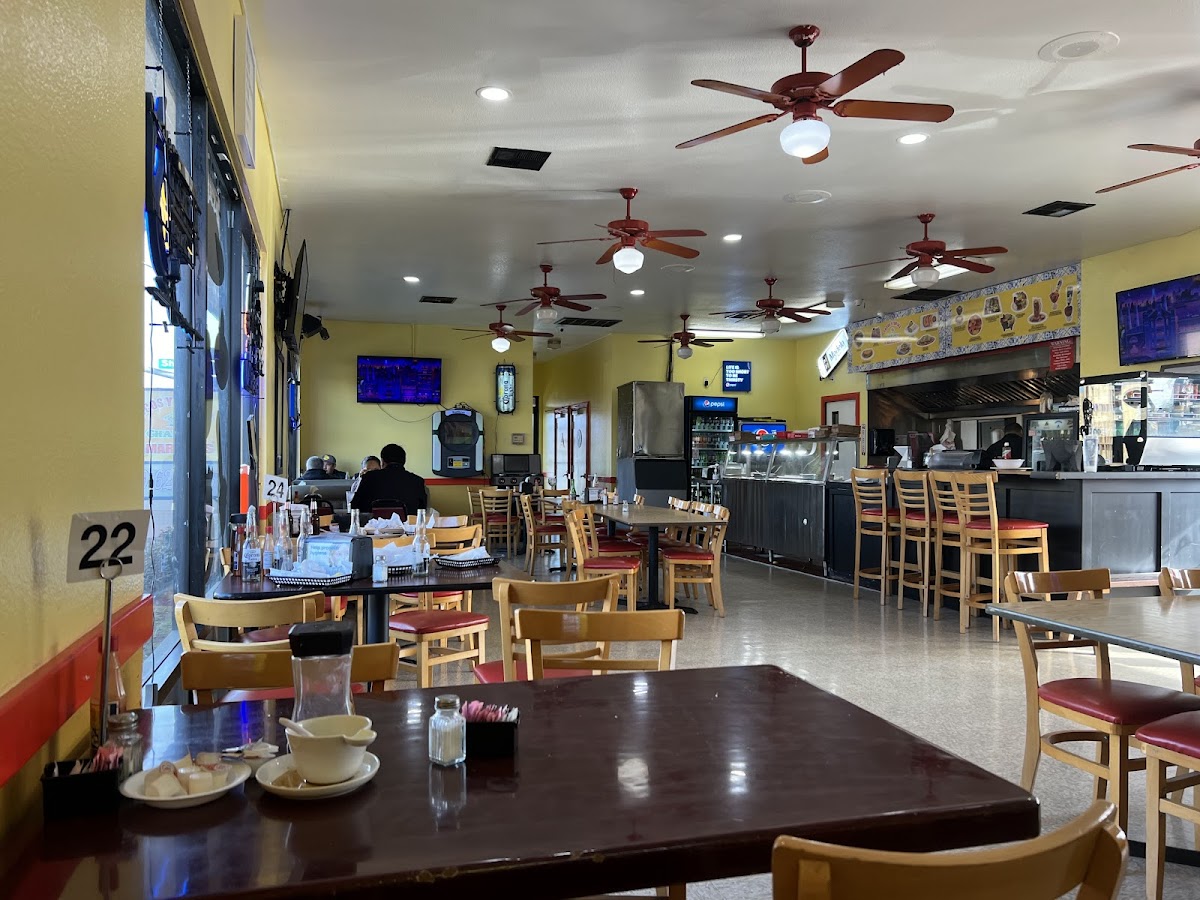 Tacos Y Tortas Chalio’s Visalia - Photo 3