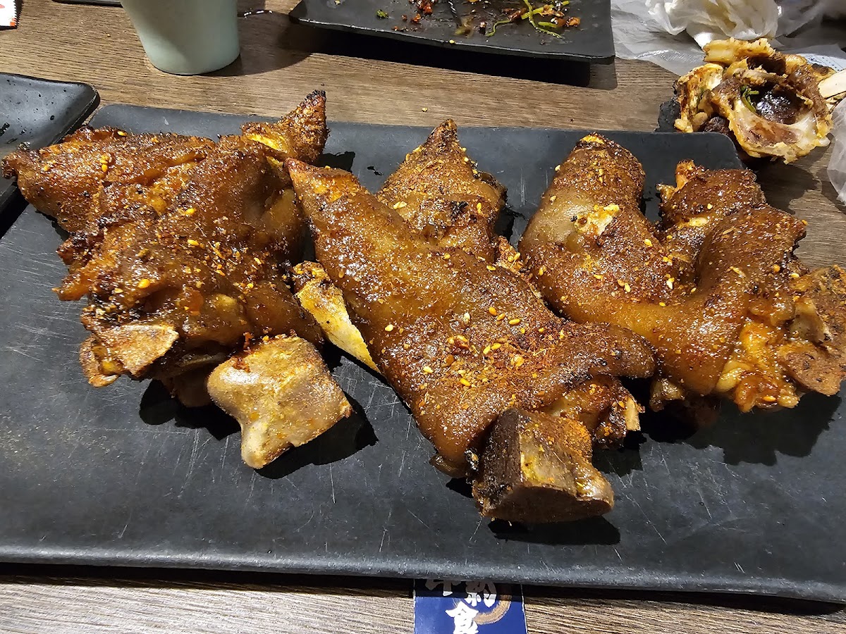 Memorable Times Authentic Charcoal Grill - Photo 8