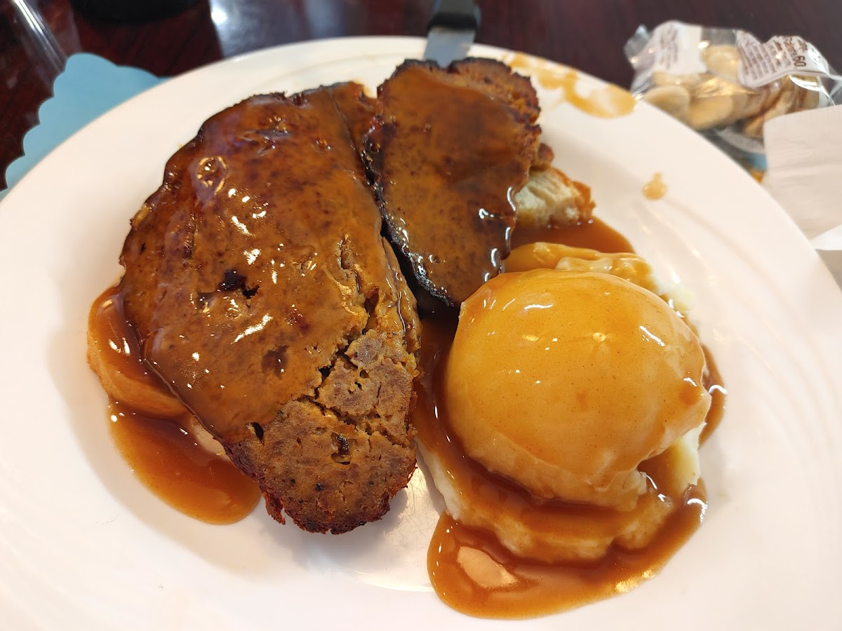 Junior and Rosie's Cafe and Grill - Photo 8