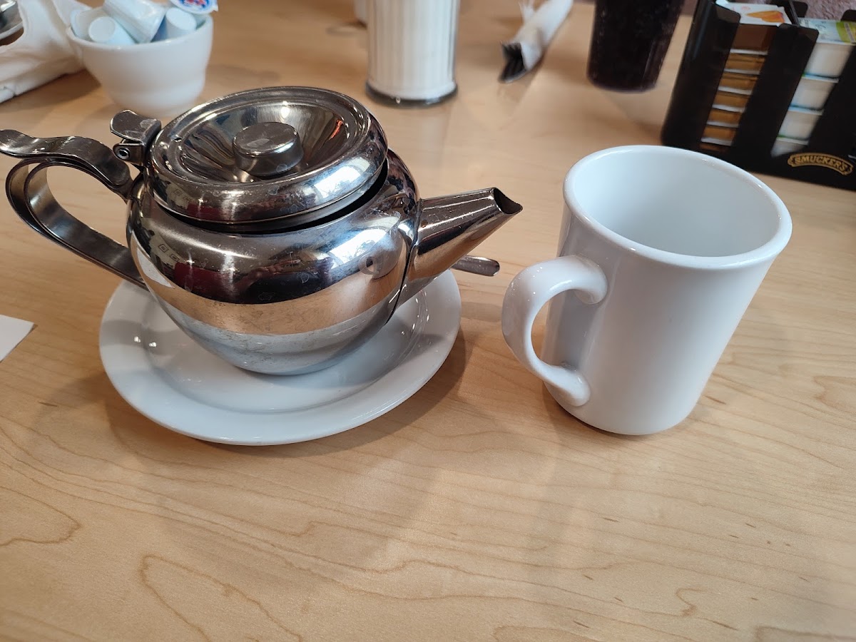Cranberry's Family Restaurant - Photo 4