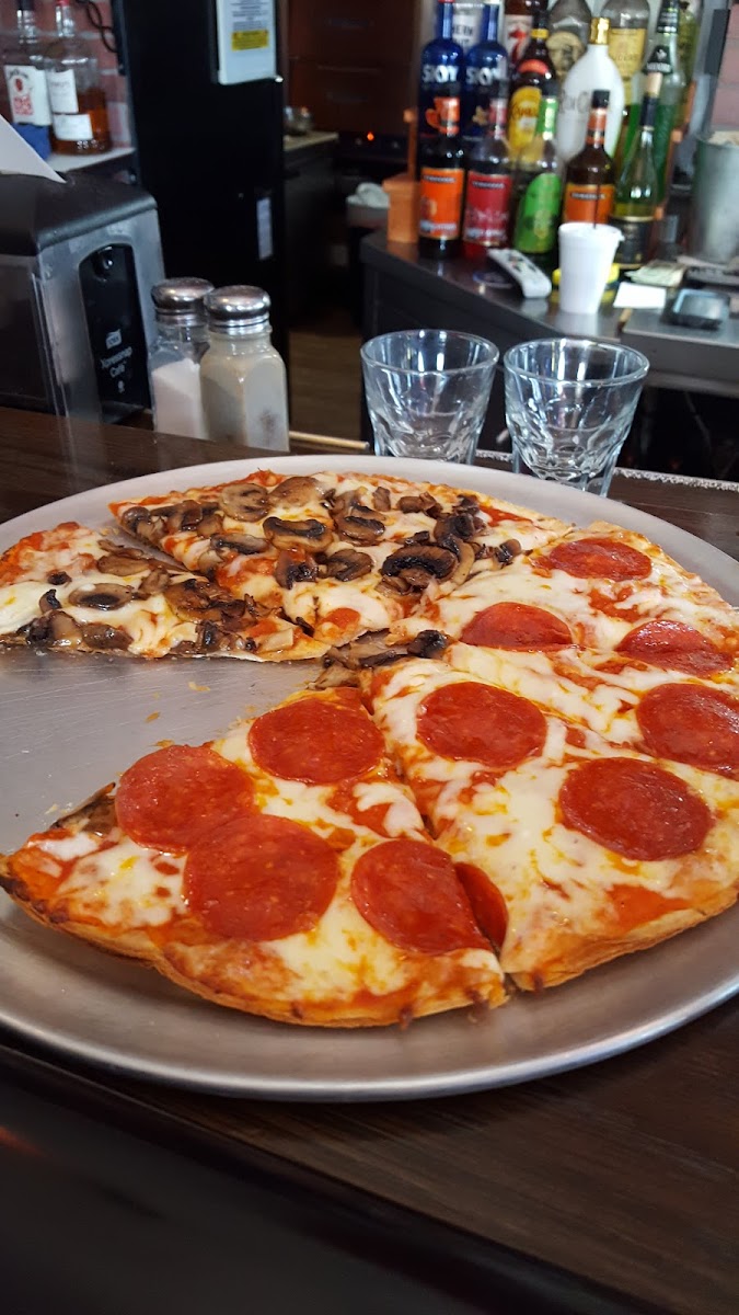 #1 Bar & Grill - Photo 5