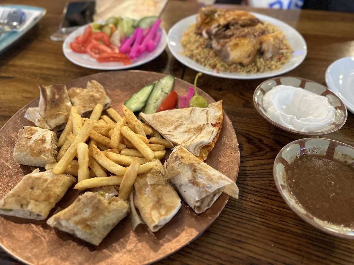 Ali Baba Restaurant - مطعم علي بابا - Photo 6
