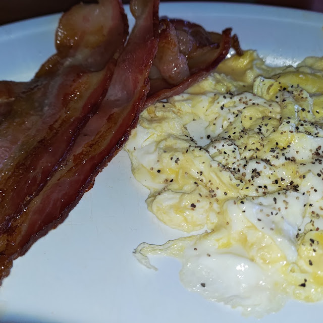 4 Strips of Bacon N Eggs