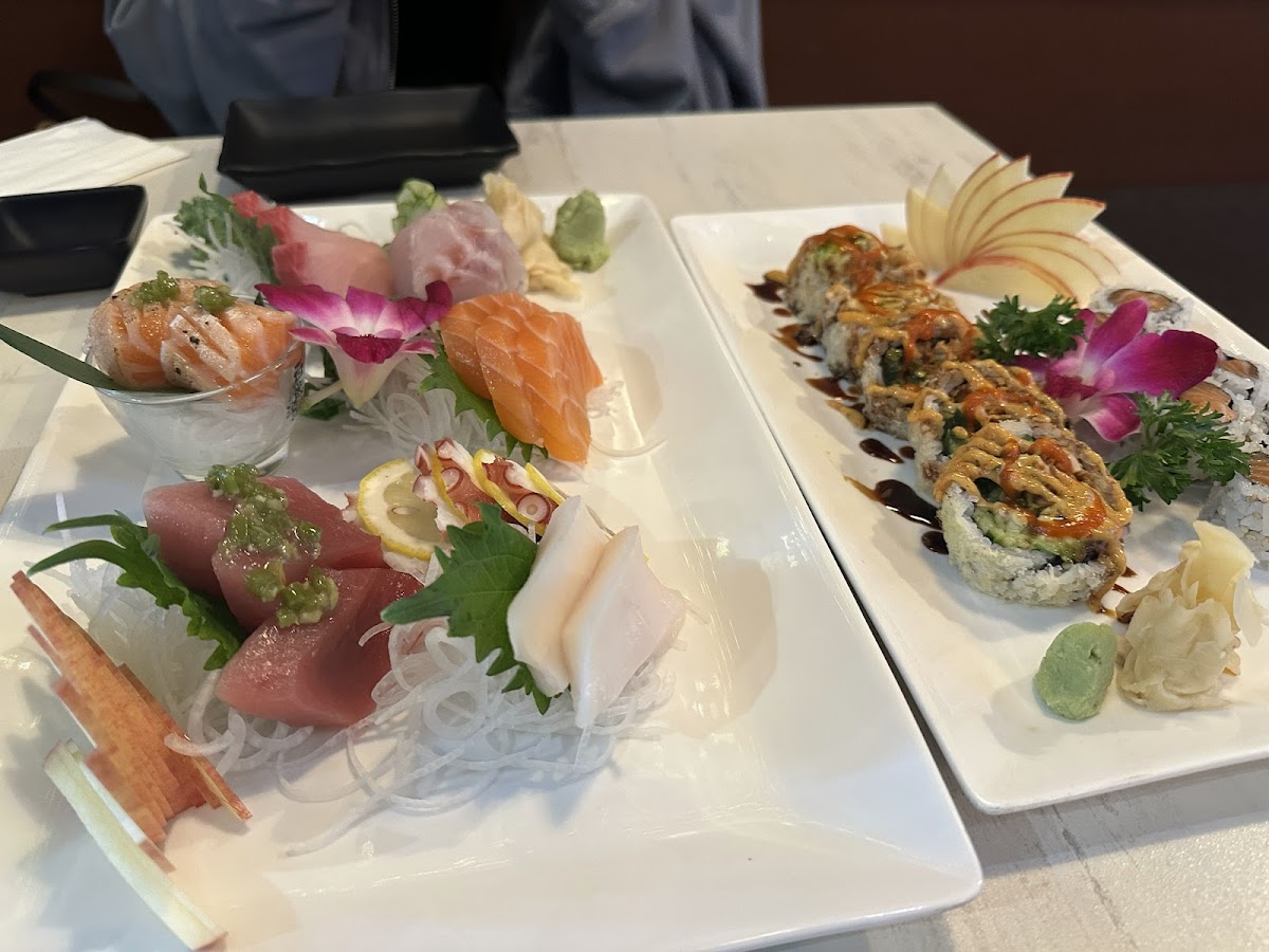 Bluefish Bistro - Photo 2