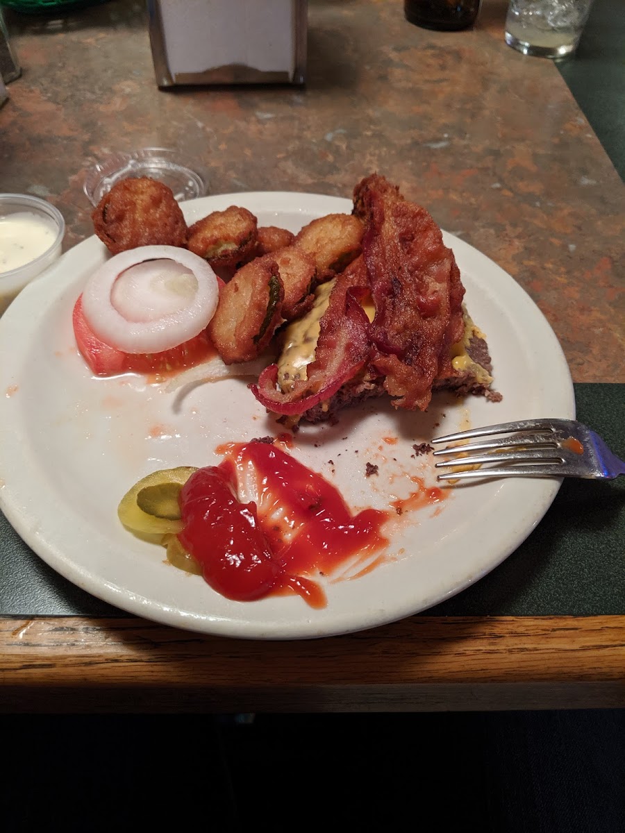 Long Branch Tavern - Photo 1