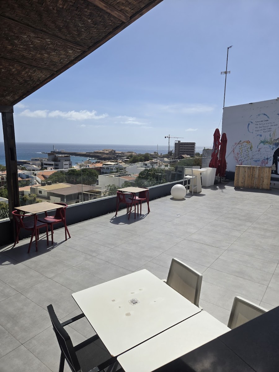 O Poeta Lounge & Food - Photo 8
