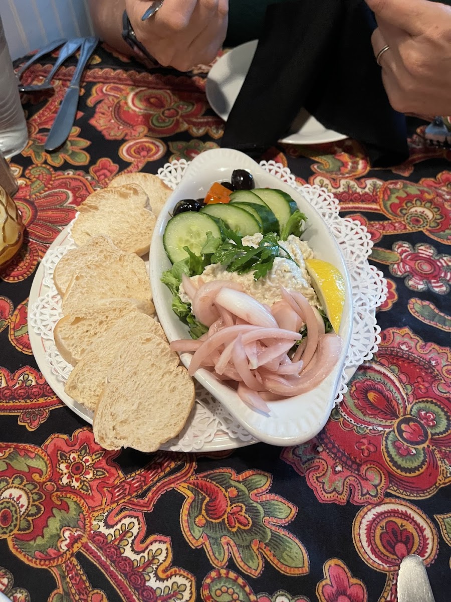 The S&S Café' & Wine Bar - Photo 4