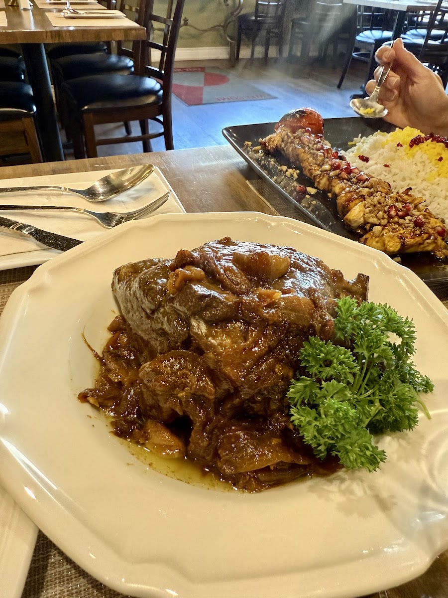 Bokhara Restaurant - Photo 7