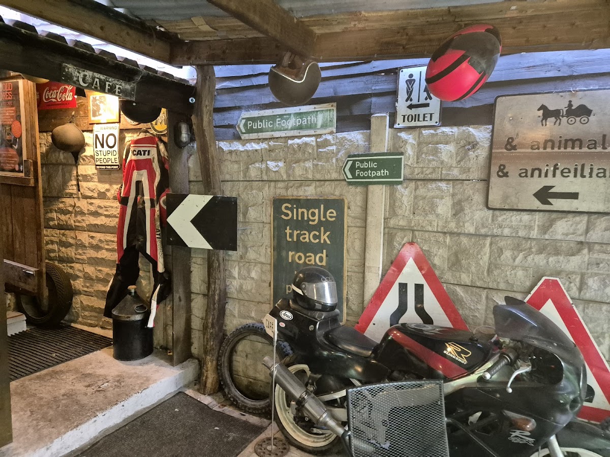 The Old Stores Motorbike Café - Photo 8