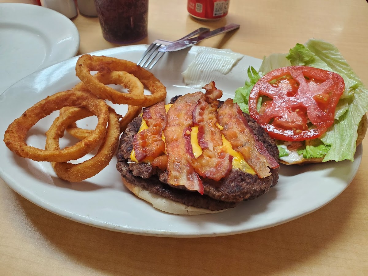 New York Restaurant - Photo 8
