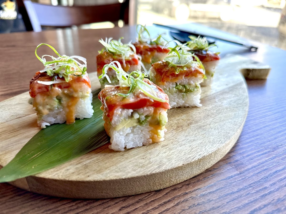 Sushi Belmont - Photo 2