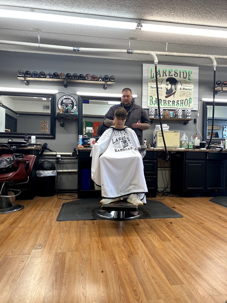 Lakeside Barber Shop