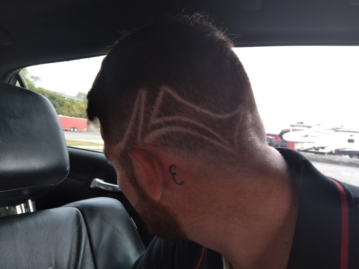 Lakeside Barber Shop - Photo 7