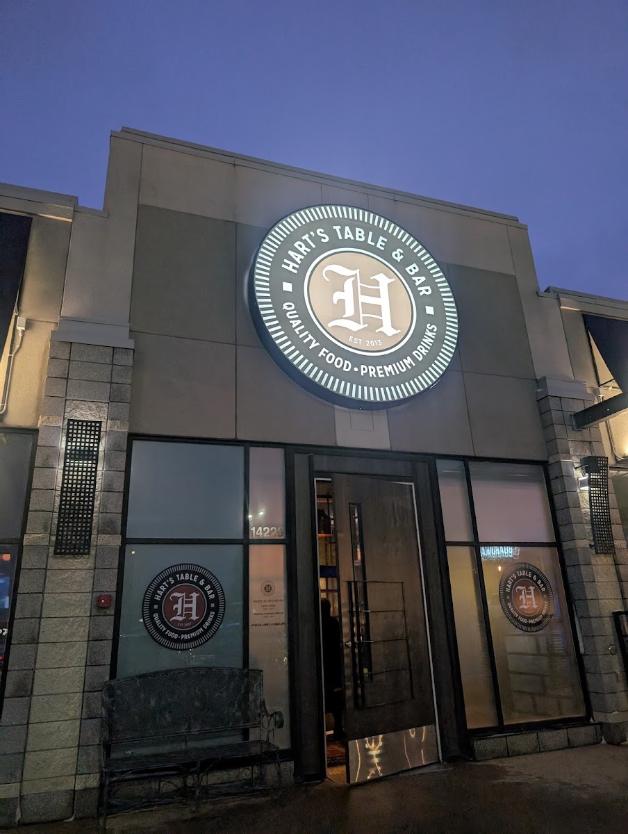 Hart's Table & Bar - Photo 4
