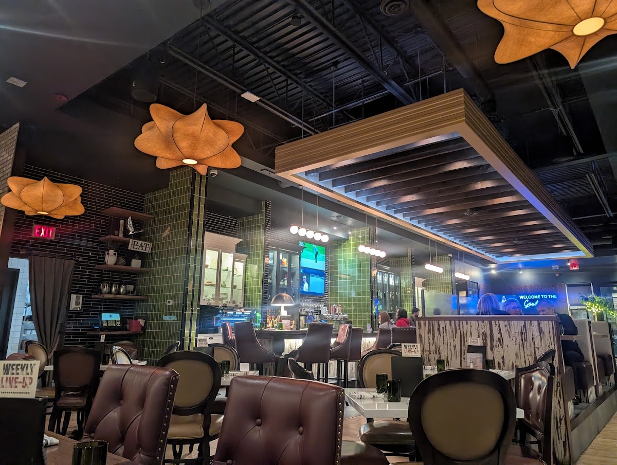 Hart's Table & Bar - Photo 5