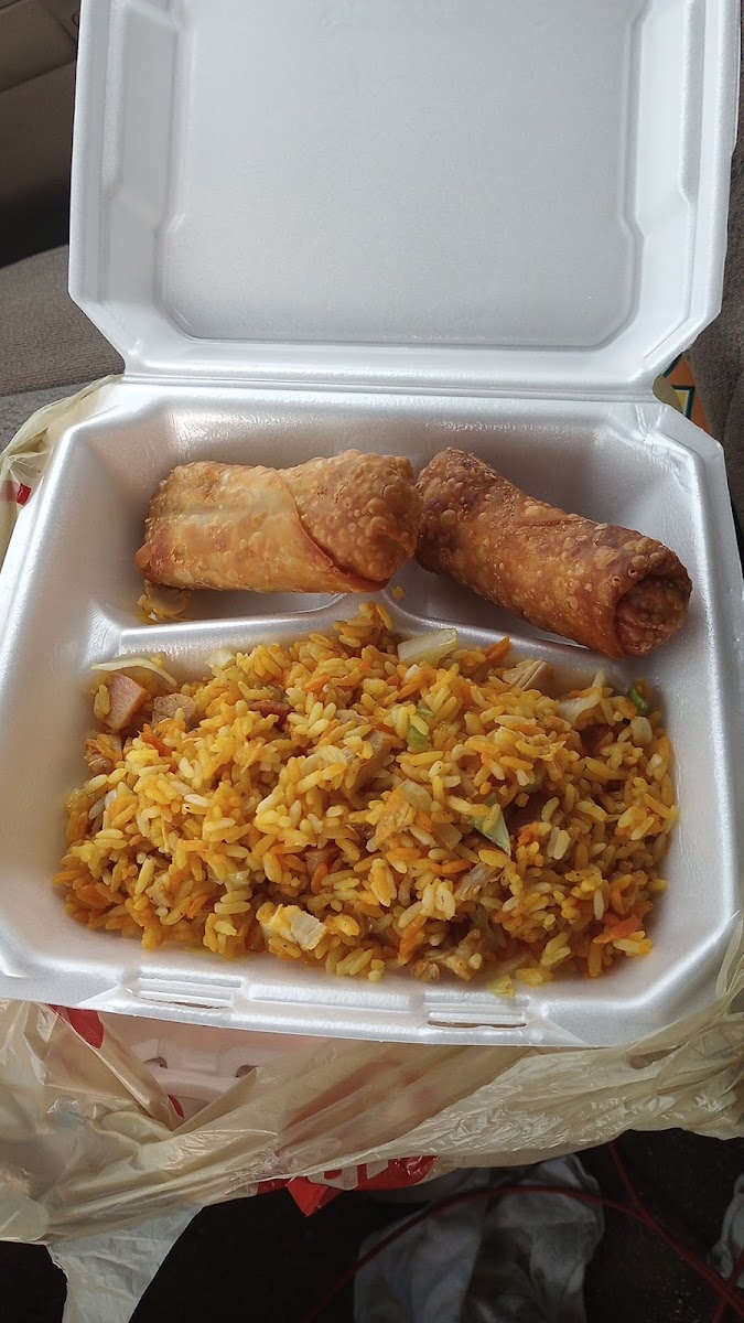 Jung's Egg Roll Express - Photo 3