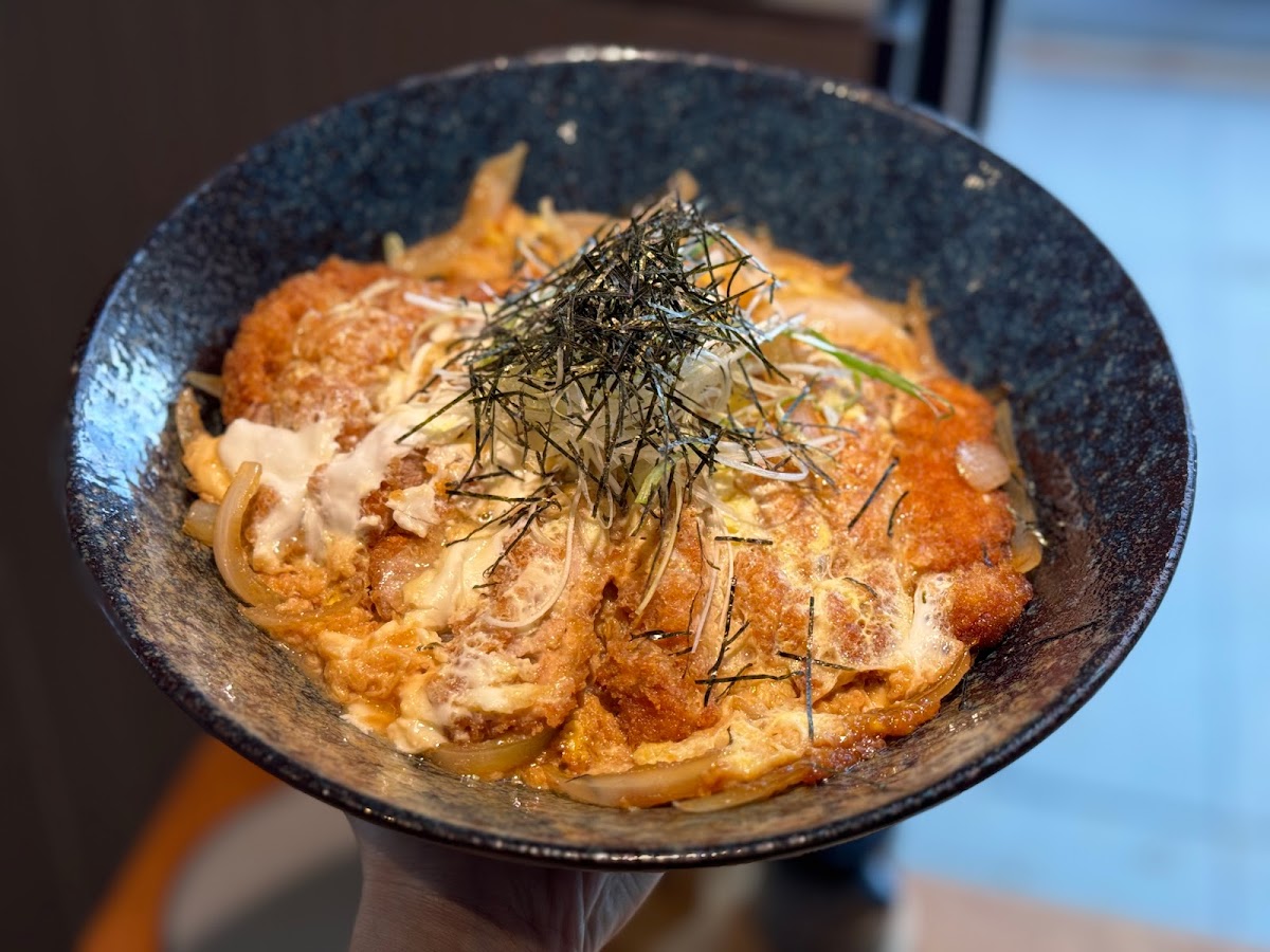 Shoku Sushi & Grill - Photo 2