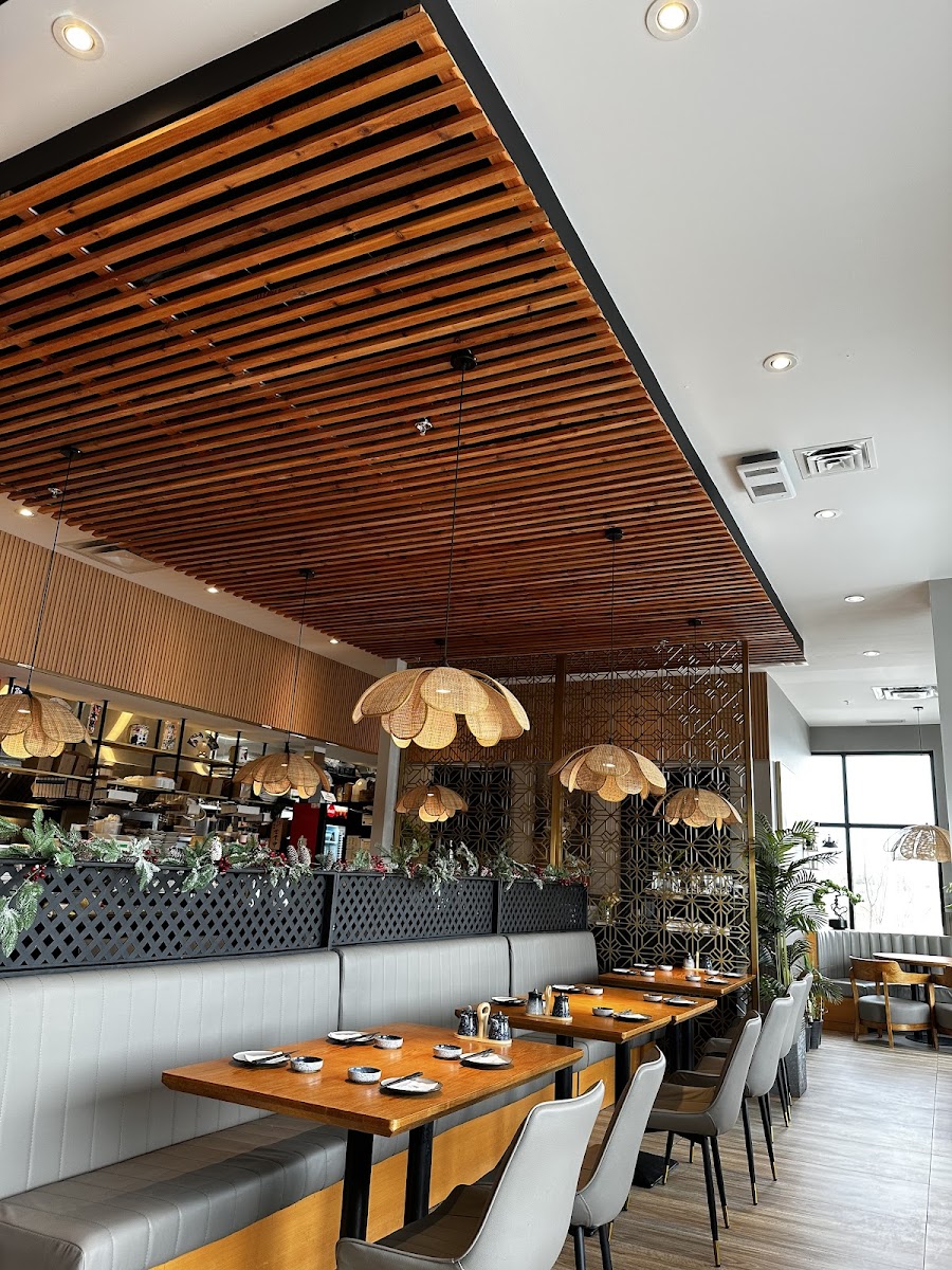 Shoku Sushi & Grill - Photo 7
