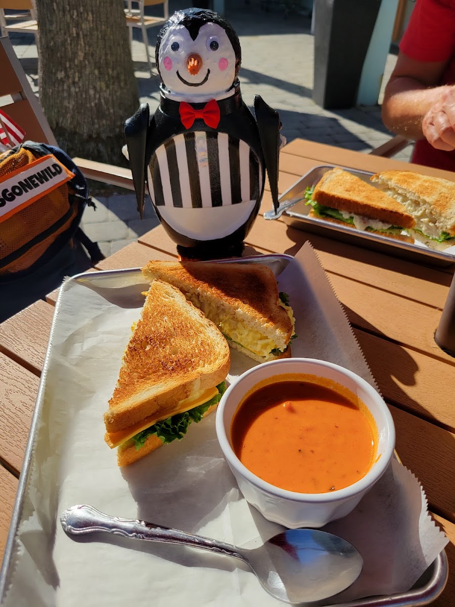 Patio Cafe - Photo 5