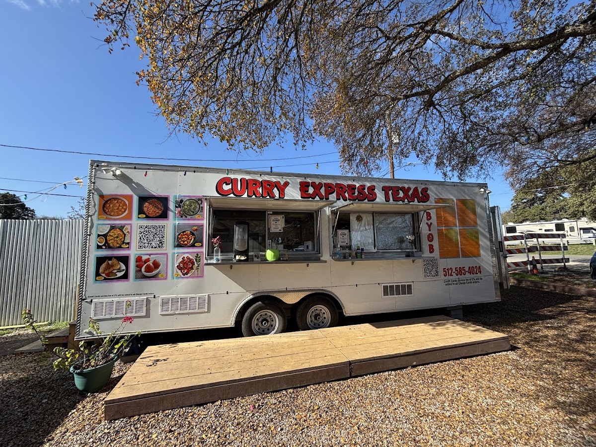 Curry Express Texas - Photo 4