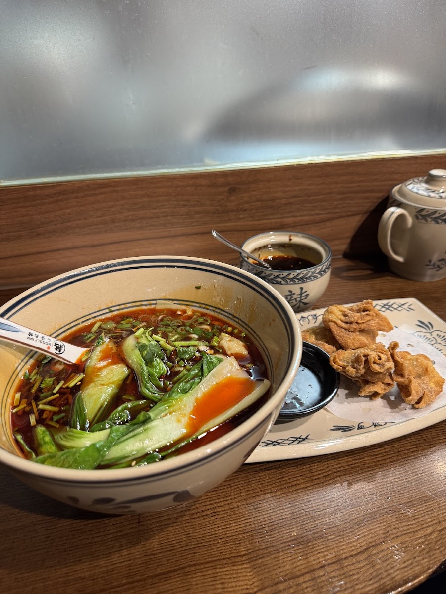 The Noodle Inn - Photo 2