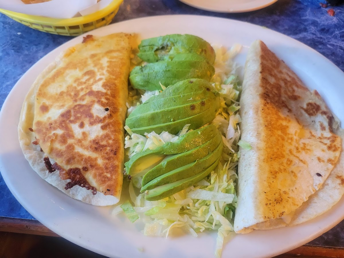 Fiesta Grill - Photo 4
