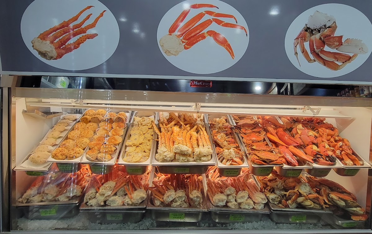H&L Seafood Market - Photo 4