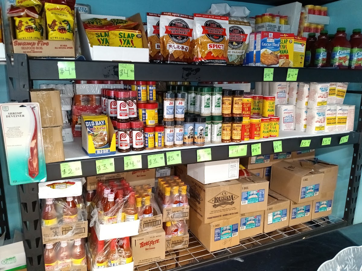 H&L Seafood Market - Photo 8