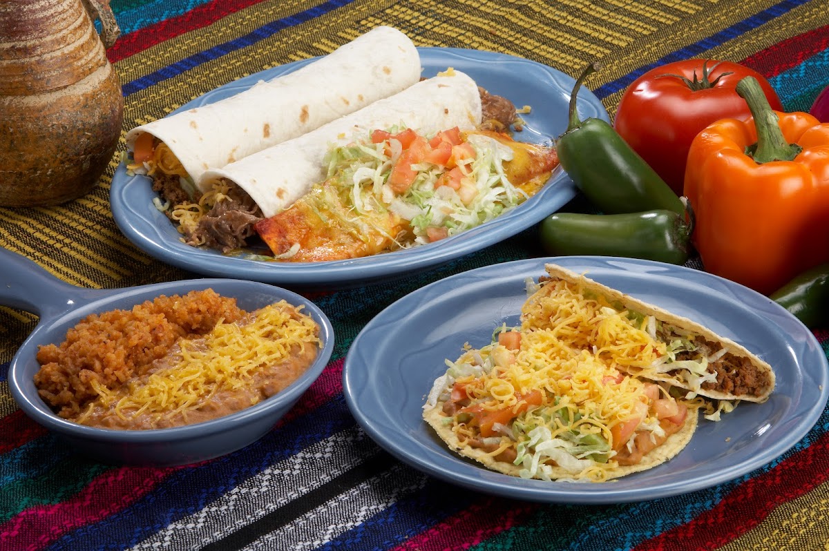 Rudy's Tacos - Photo 2