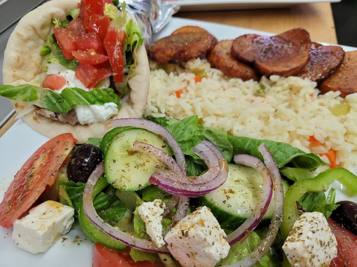 Restaurant St-Zotique Souvlaki - Photo 9