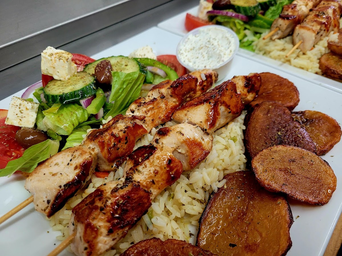 Restaurant St-Zotique Souvlaki - Photo 1