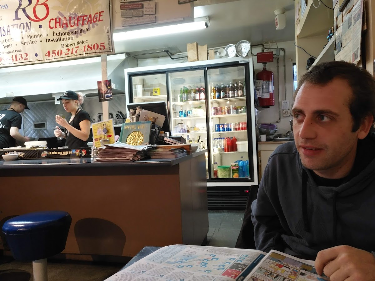 Restaurant St-Zotique Souvlaki - Photo 6