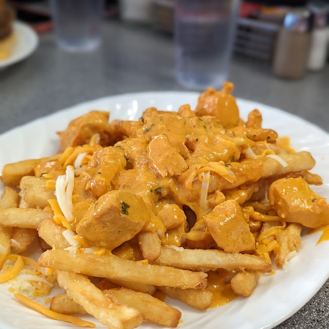 Butter Chicken Poutine