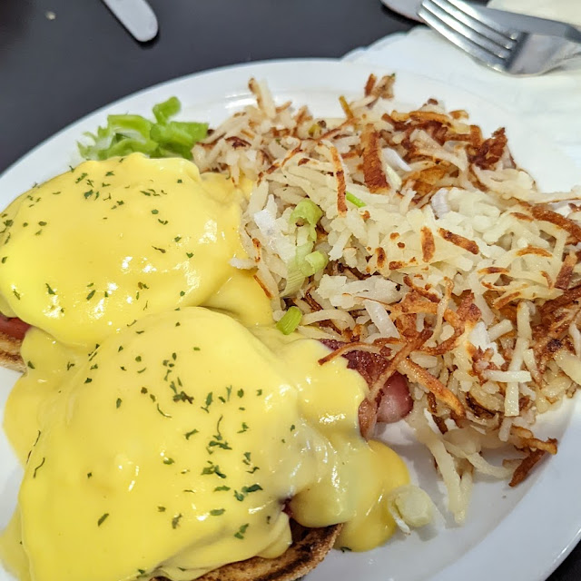 Eggs Benedict