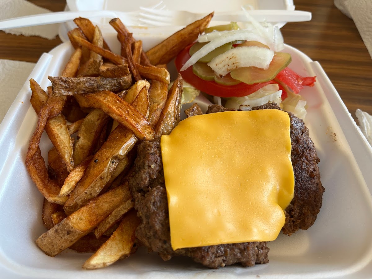 Bigg Redd's Diner - Photo 2