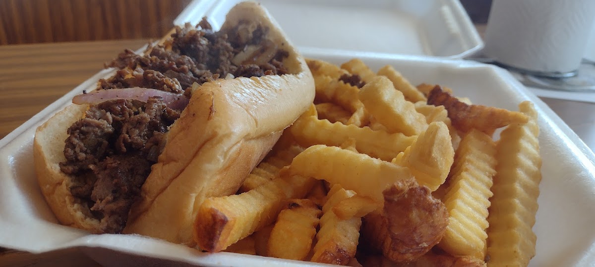 Bigg Redd's Diner - Photo 7