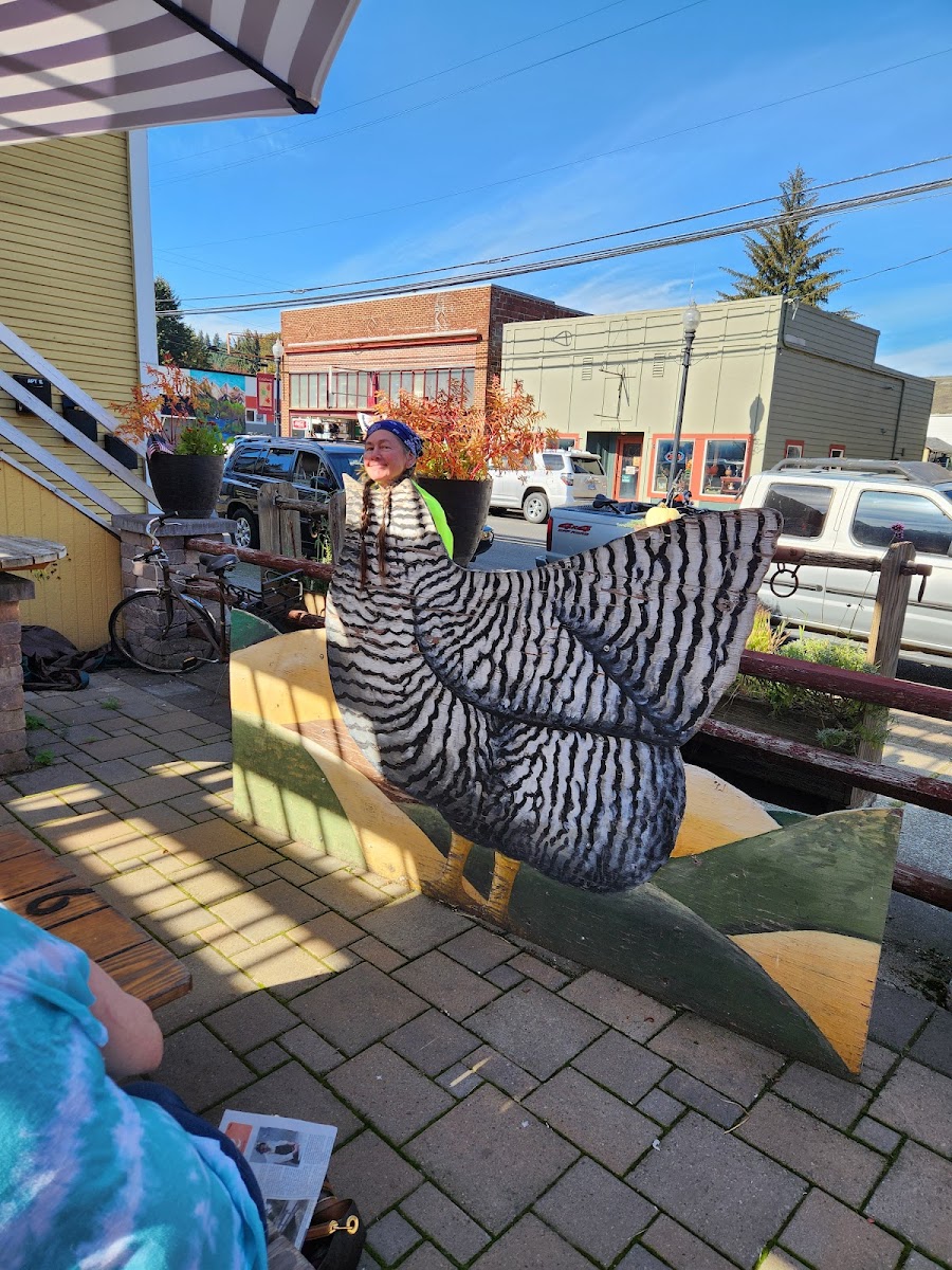 The Black Iron Grill - Photo 8