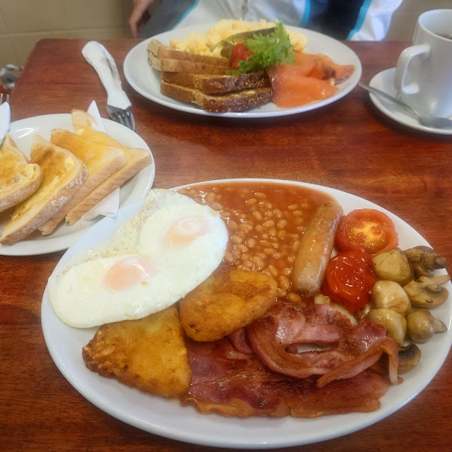 English Breakfast