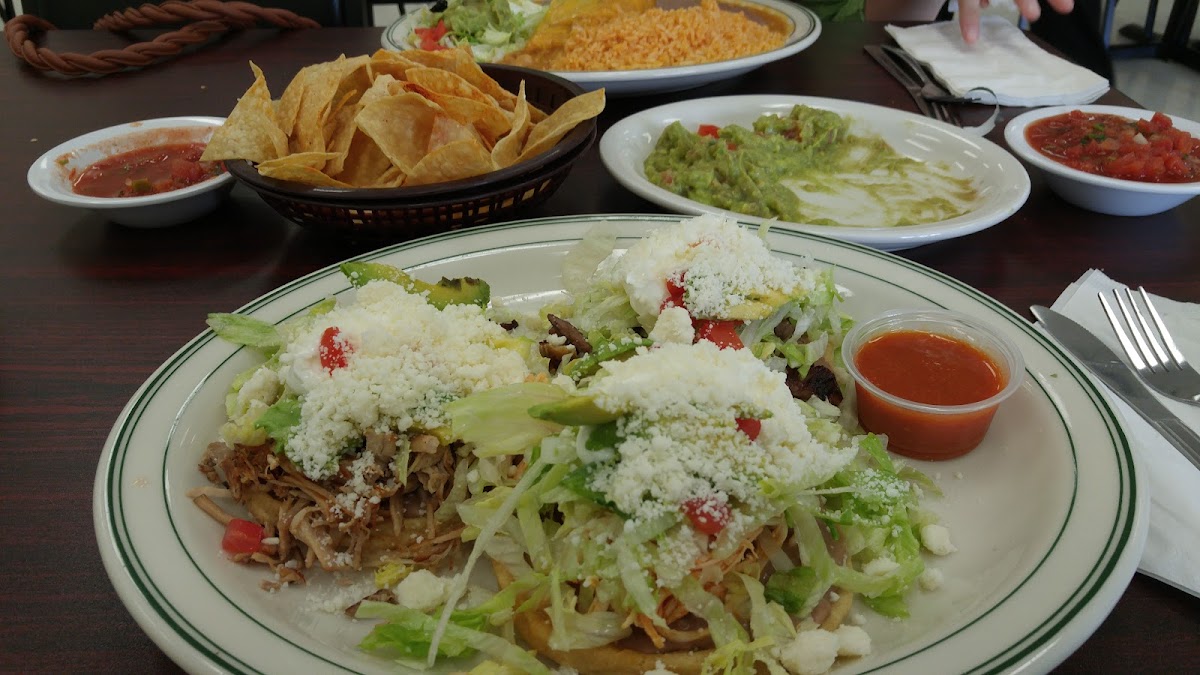 El Green Burrito - Photo 5