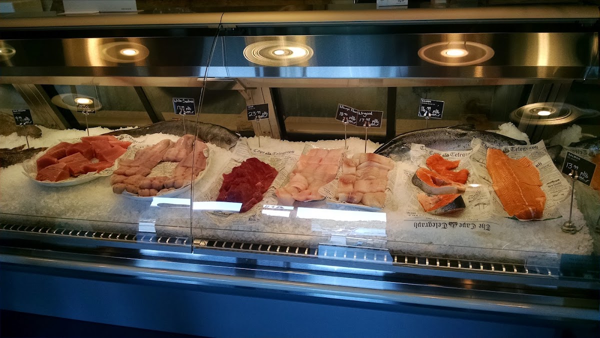 Dakota Seafood - Photo 4