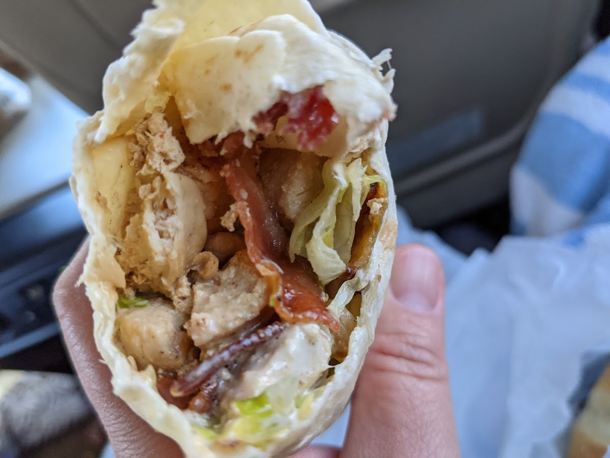 Shakers Drive-Thru - Photo 8
