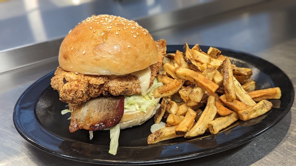 Flossie's Sandwich Parlor - Belleville - Photo 4