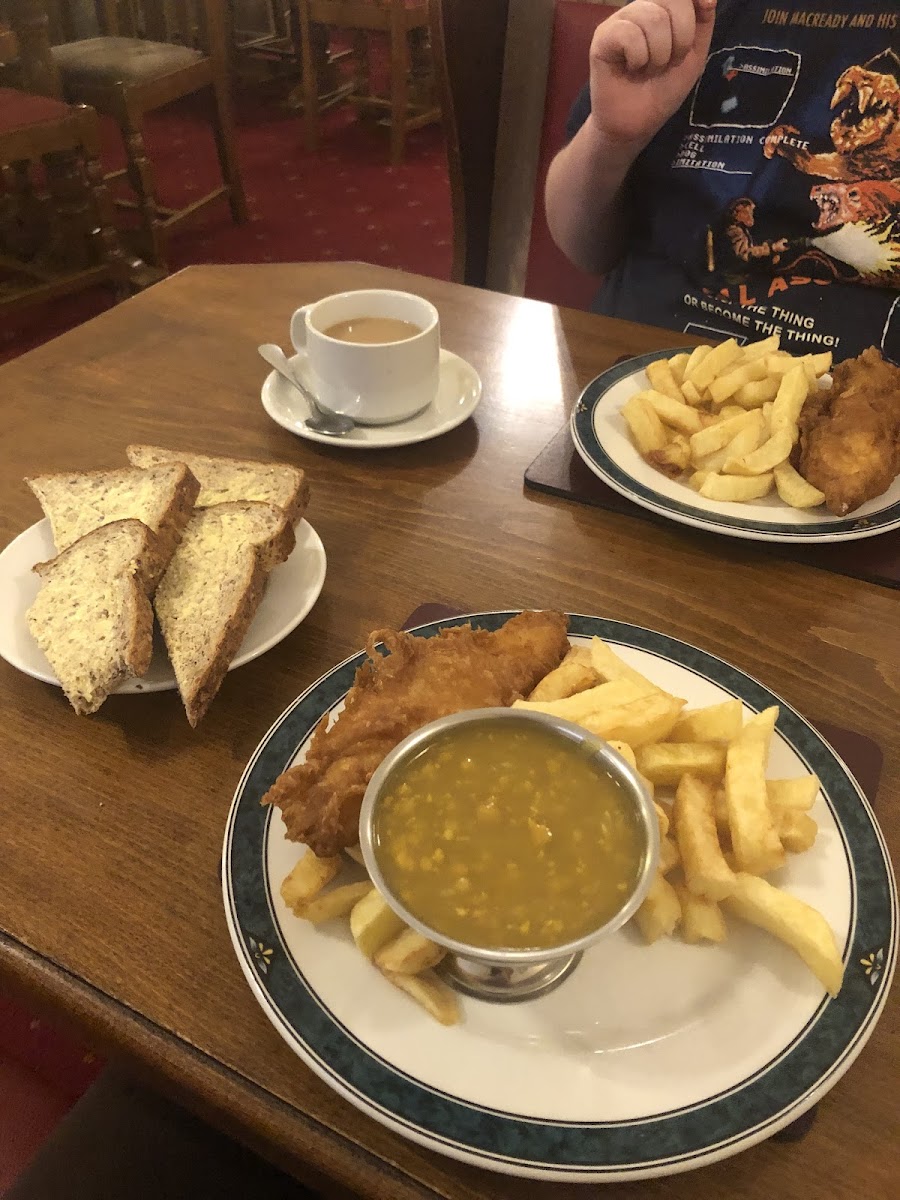 Olivers Fish Shop & Restaurant - Photo 9