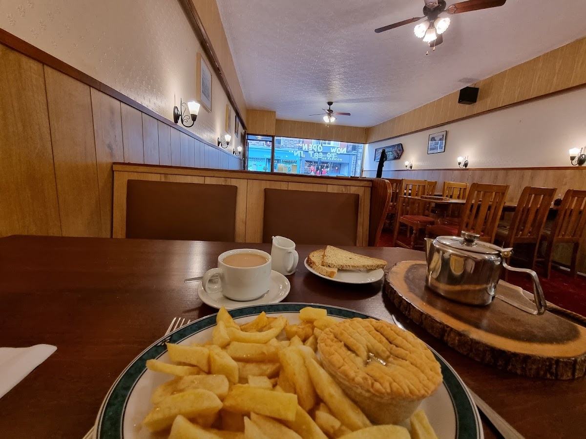 Olivers Fish Shop & Restaurant - Photo 4