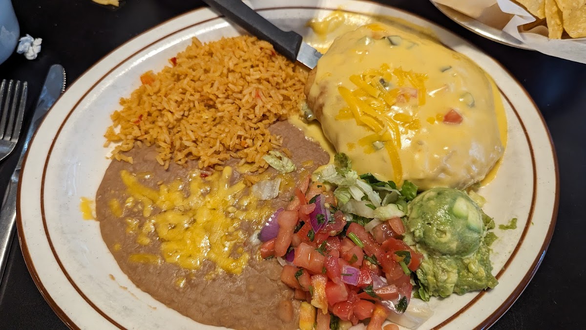 Ernesto's - Photo 5