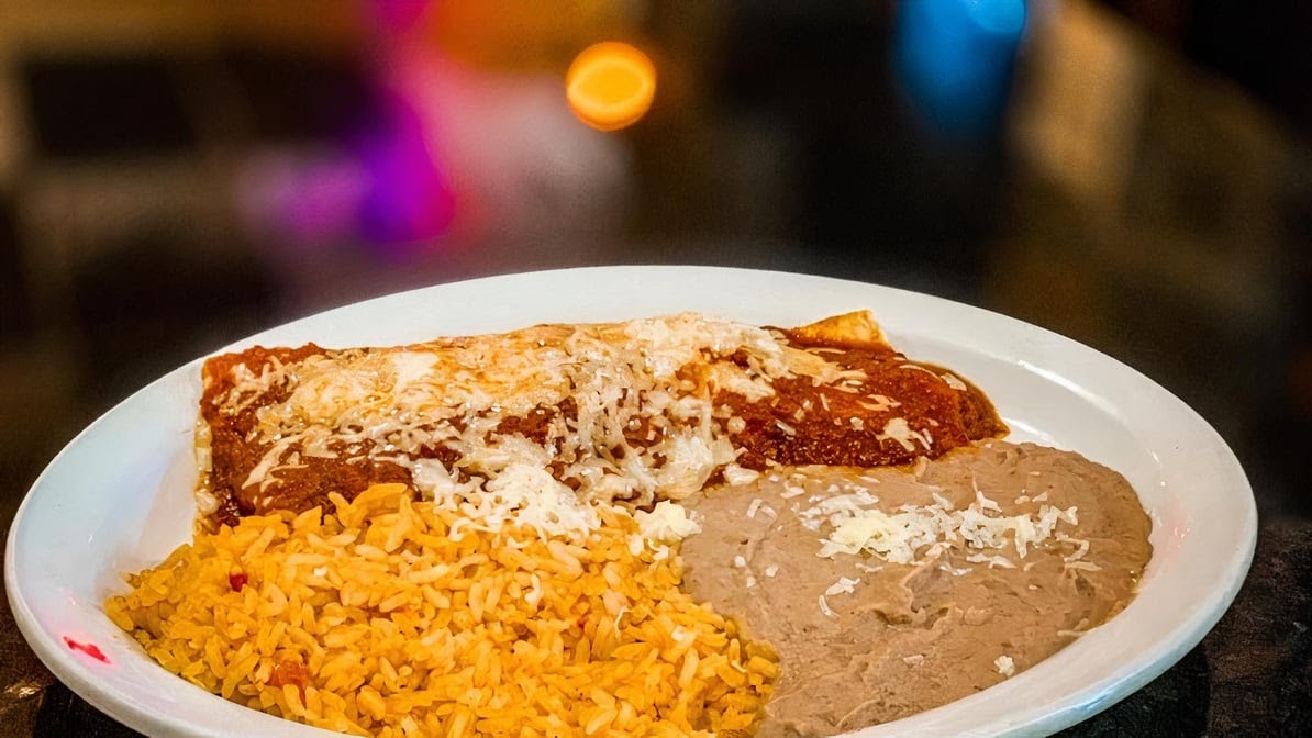 La Plaza Mexican Restaurant #3 - Photo 3