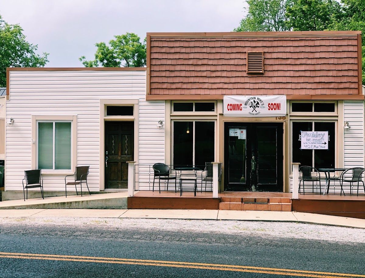 Mountain Mike's Coffee House - Photo 6