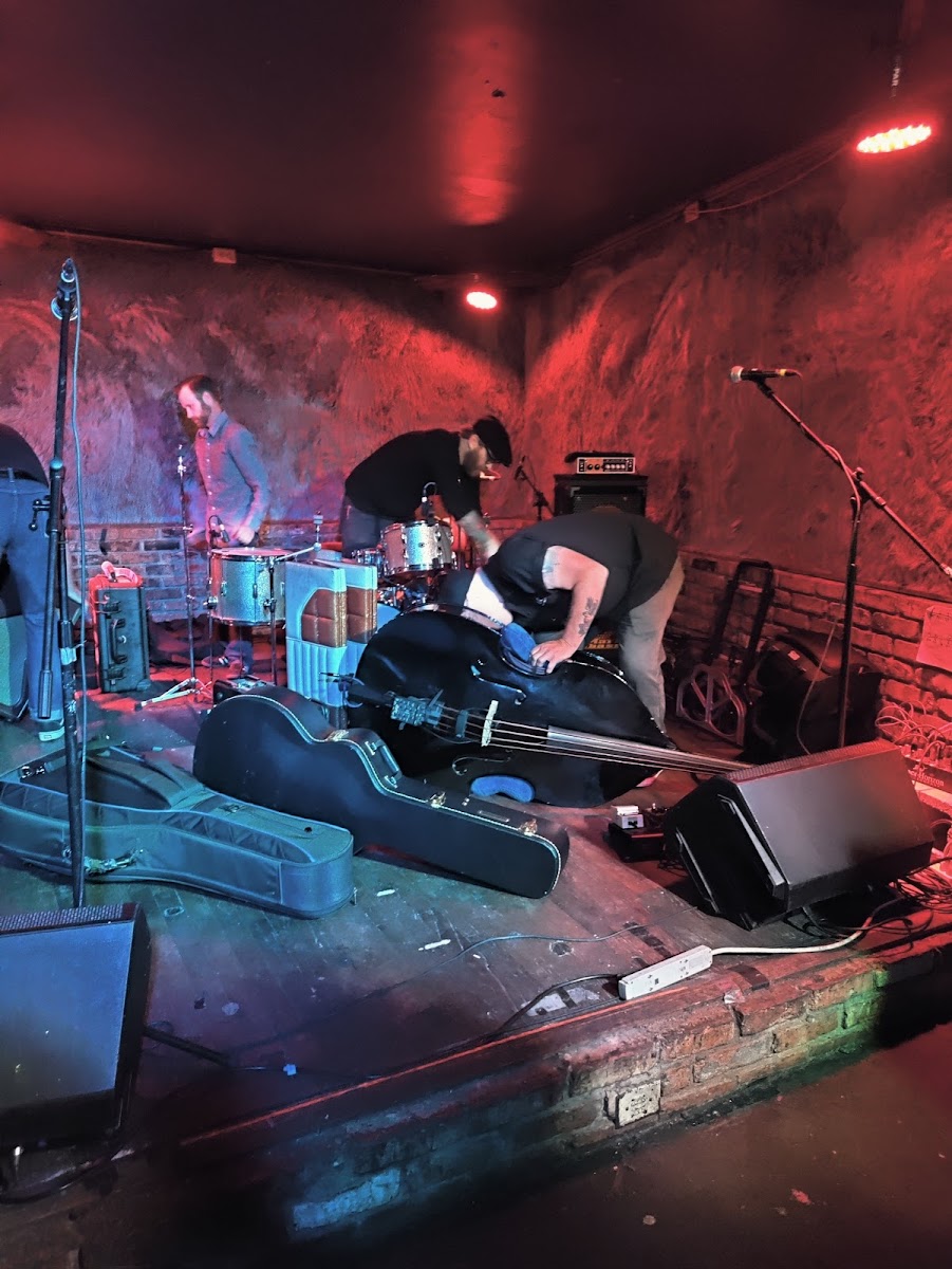 Freetown Boom Boom Room - Photo 3