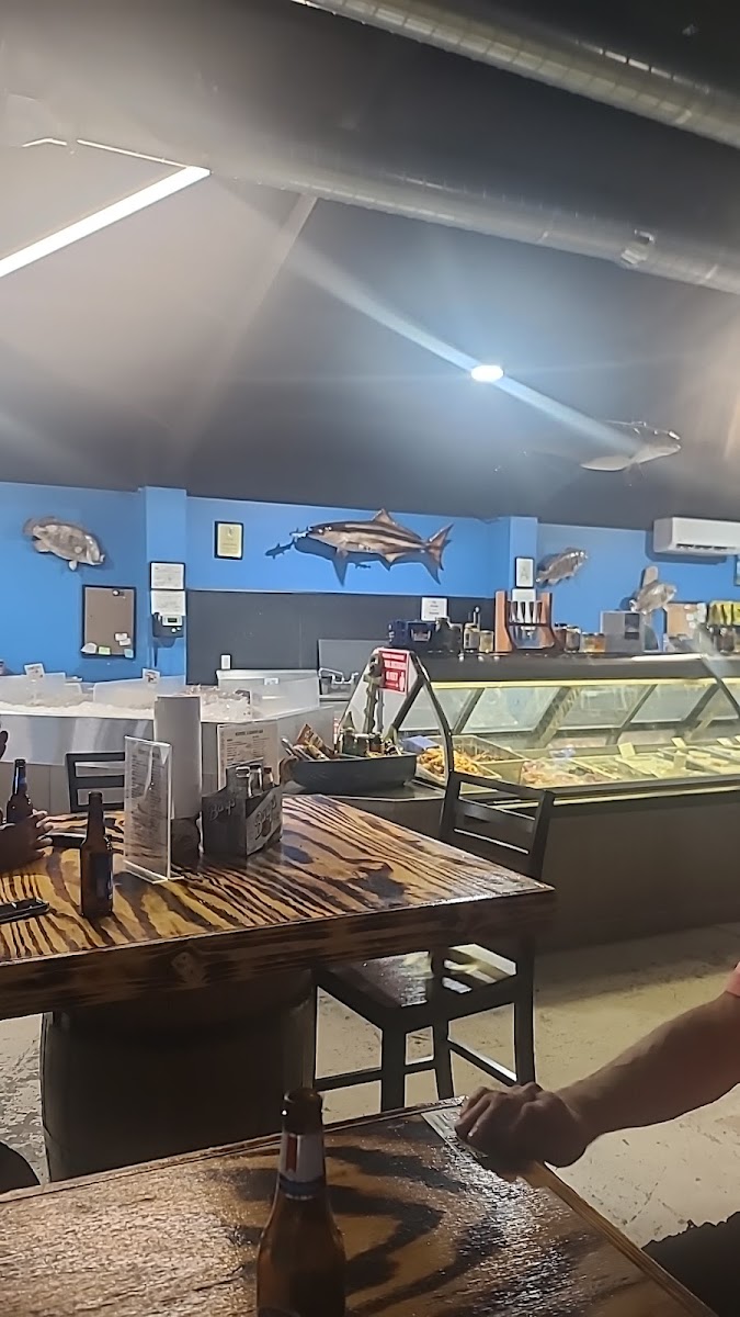 Desporte Seafood, LLC - Photo 5